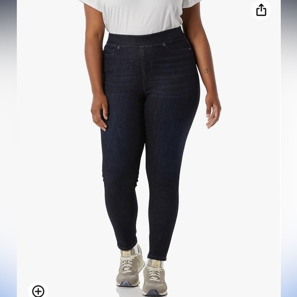 AMAZON ESSENTIALS Plus Size 18W Dark Jegging Jeans NWT - Picture 1 of 12